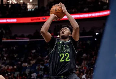 球天下体育-奎因全场11投5中，罚球4中4得到14分12篮板3助攻